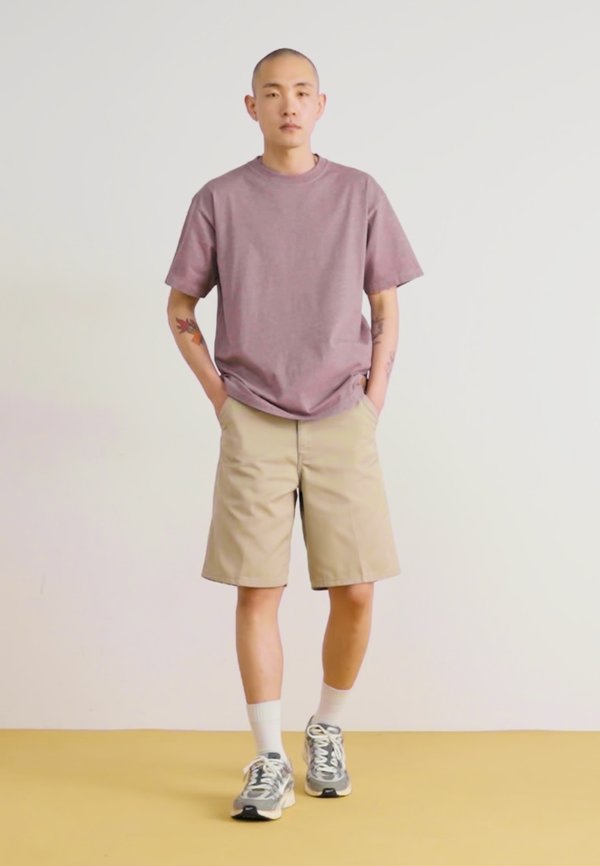 SIMPLE  - Shorts - wall rinsed4