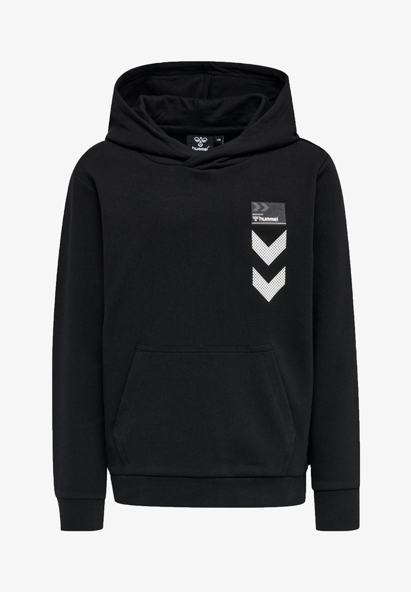Sweat à capuche noir avec poche avant, bandes blanches en chevron et petit logo hummel sur la partie supérieure gauche de la poitrine.