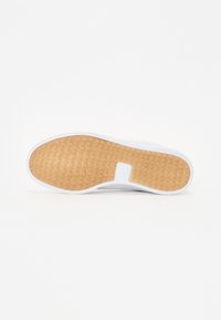 adidas Golf RETROCROSS 25 SPIKELESS - Sneakers - white