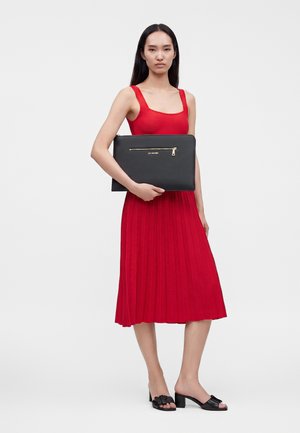 Love Moschino, ESSENTIAL - Laptoptas - black