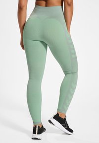 Hummel LCLEA SEAMLESS MID WAIST  - Tights - chinois geen silt green mel