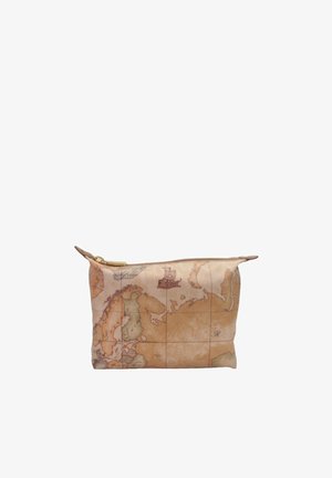 Sacchetto con stampa di mappa realizzato in materiale liscio, dotato di chiusura con zip superiore. Toni terreni con dettagli sulle coste e un'illustrazione di una nave.