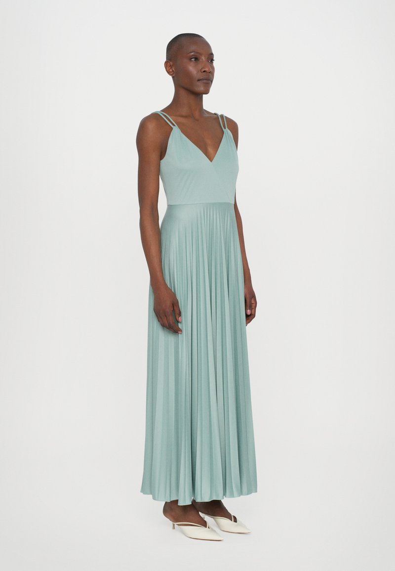 green emerald velvet dress Turquoise Silk Satin Chic Evening Dress V-Neck Split Sleeceless Formal Dress main image 1