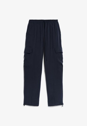 Pantaloni cargo blu navy realizzati in tessuto leggero. Presentano una vita elasticizzata, cordino, due tasche laterali e cerniere all'orlo.