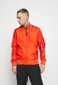 Alpha Industries Blusão aviador - atomic red