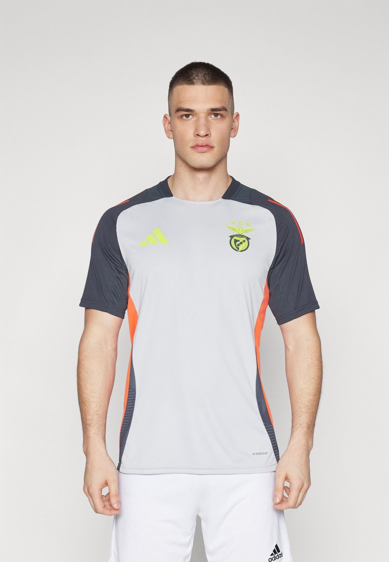 adidas Performance BENFICA LISSABON TRAINING JERSEY - Klubové oblečenie - light solid grey/semi solar red