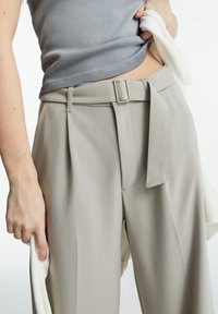 PULL&BEAR Broek - stone