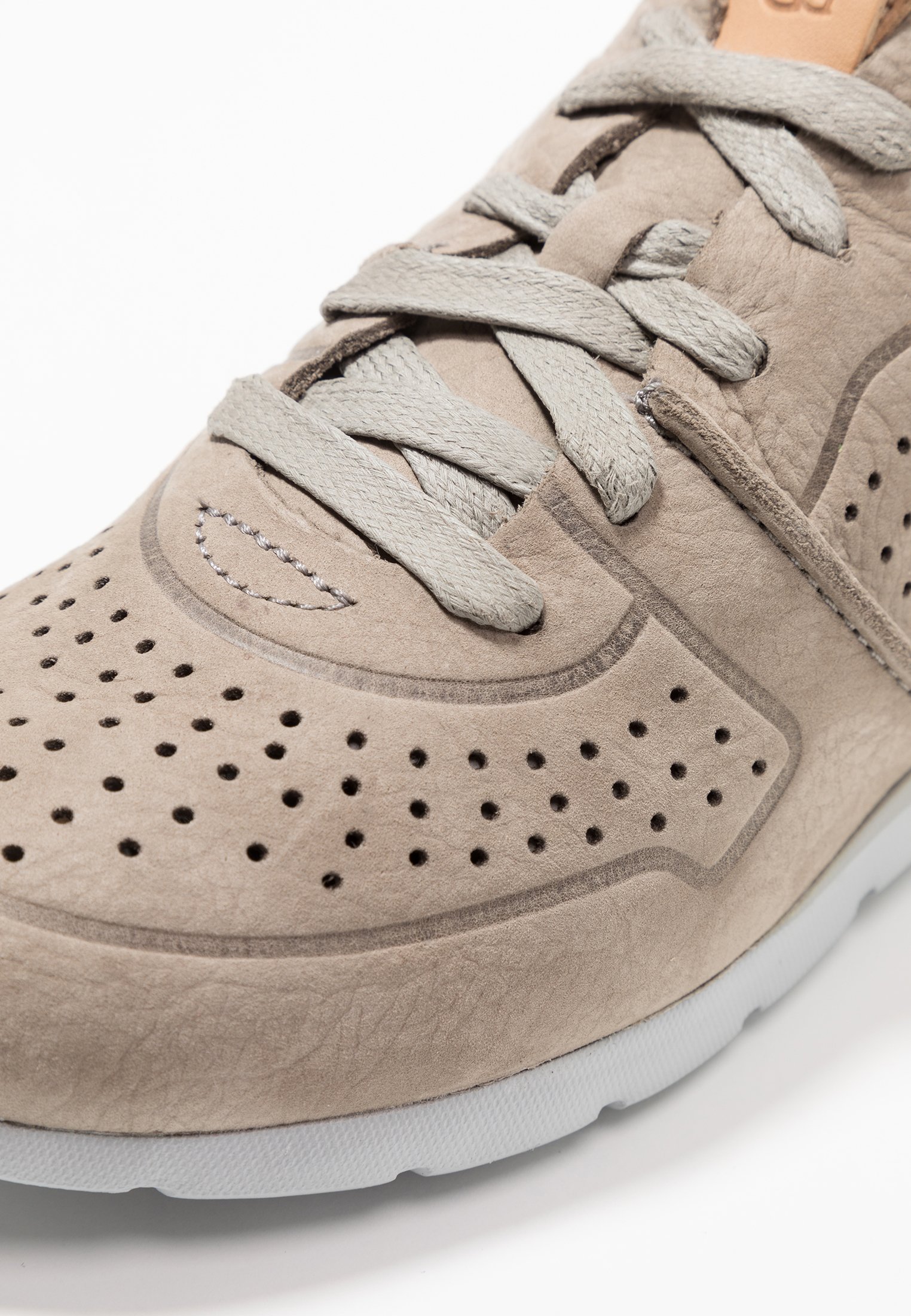 ugg tye trainers pink