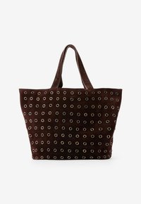 Brown suede shoppers bag met goudkleurige eyelets in een gridpatroon, twee stevige handvaten en een ruime binnenkant.