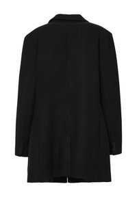 Manteau en laine noire avec un design ajusté, col cranté et fente arrière simple. Comprend des manches longues et des accents de boutons aux poignets.