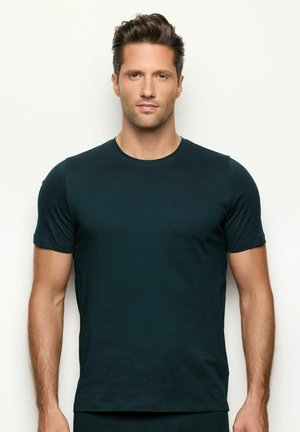 - T-shirt basic