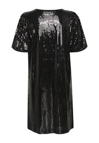 Juoda suknelė su trumpomis rankovėmis, padengta blizgiais vertikaliais paauksuotais siuvinėjimais, kurių tekstūra sukuria raštą. Laisvas kirpimas, apvalus iškirpimas ir vidutinio ilgio.
