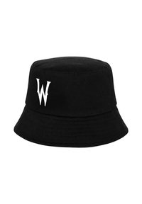 Sombrero de cubo negro con una parte superior plana y un ala ancha. Presenta un logo blanco de "W" en el lado. Hecho de tela con una textura suave.
