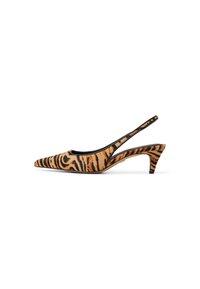 Pointed-toe slingback shoe in orange and black tiger print fabric, with a slender heel and an open back design for breathability.