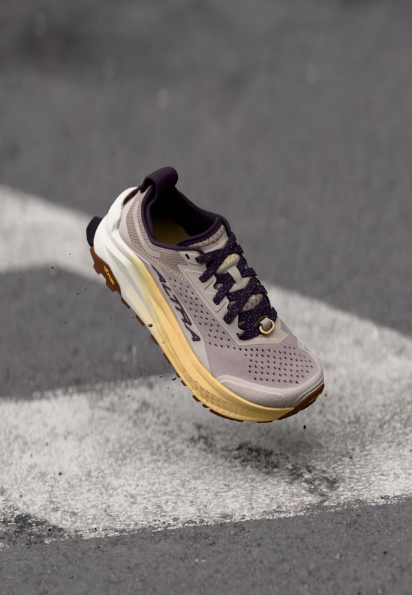 OLYMPUS 6 - Trail running shoes - taupe