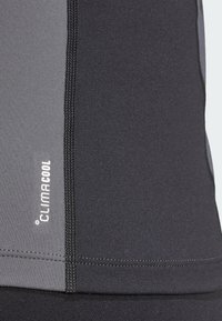 adidas Sportswear Tílko - carbon grey six