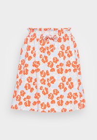 Saia floral com um fundo azul claro, apresentando padrões vibrantes de flores laranja e brancas, com faixa elástica na cintura e detalhe de cordão.