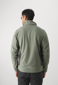 CMP MAN JACKET ZIP HOOD - Softshelljas - salvia