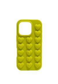 Żółty silikonowy futerał na telefon z wypukłymi kształtami serc i literami układającymi się w wzór siatki z napisem "BAYLA". Kwadratowe wycięcie na aparat u góry.