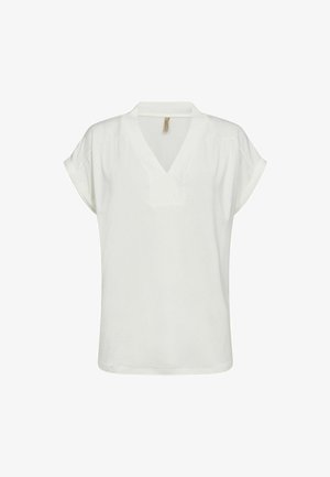 Vit kortärmad T-shirt med V-ringning, som har en något avslappnad passform, mjuk textur och ett litet detaljpanel fram. Ingen synlig hårdvara eller mönster.