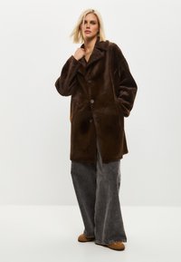 Cesare Gaspari Vinterfrakke - camel