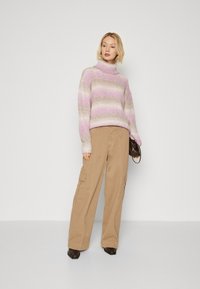 GAP - Sweter