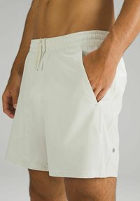 lululemon PACE BREAKER *LINED 18 CM - Träningsshorts - bone