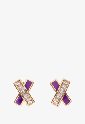 Aranyszínű fülbevalók geometrikus kereszt mintával; lila zománc díszítéssel és középen téglalap alakú áttetsző kristályokkal.