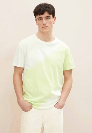 T-shirt con stampa - green white big batik