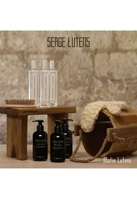 Serge Lutens L'EAU SERGE LUTENS EDP CLEANSING GEL - Duschgel - not defined