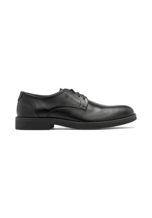 - Biznesowe buty sznurowane