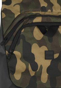 Urban Classics Sacchetto sportivo - black/camo/black
