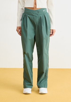 Nike Sportswear TROUSER  - Püksid - vintage green/light army