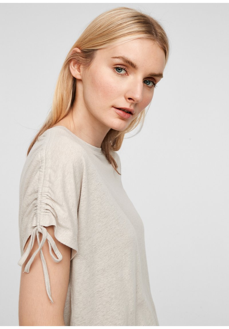 Damen T-Shirts | QS by s.Oliver T-Shirt basic beige/sand - NK19866 Damen T-Shirts | QS by s.Oliver T-Shirt basic beige/sand - NK19866