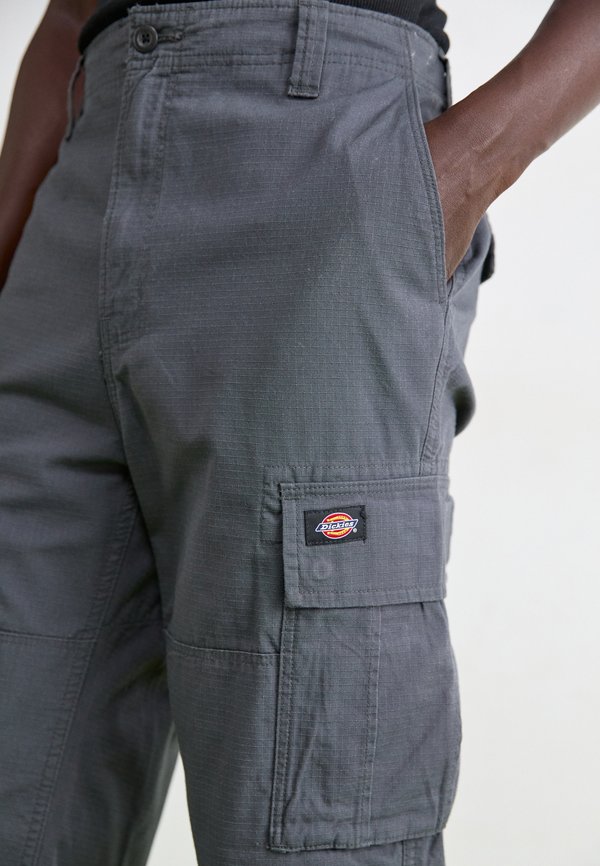 EAGLE BEND PANT - Cargo trousers - charcoal3