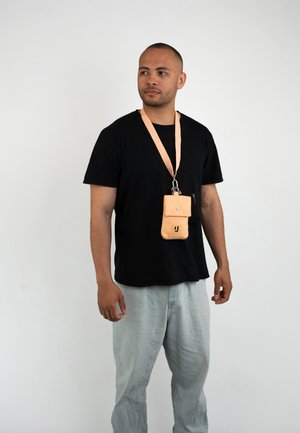 Johnny Urban JUNO UNISEX morelowy