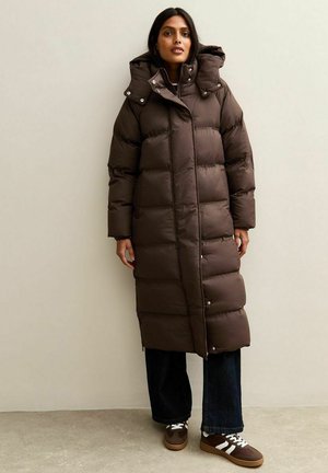 Abrigo de invierno - dark brown