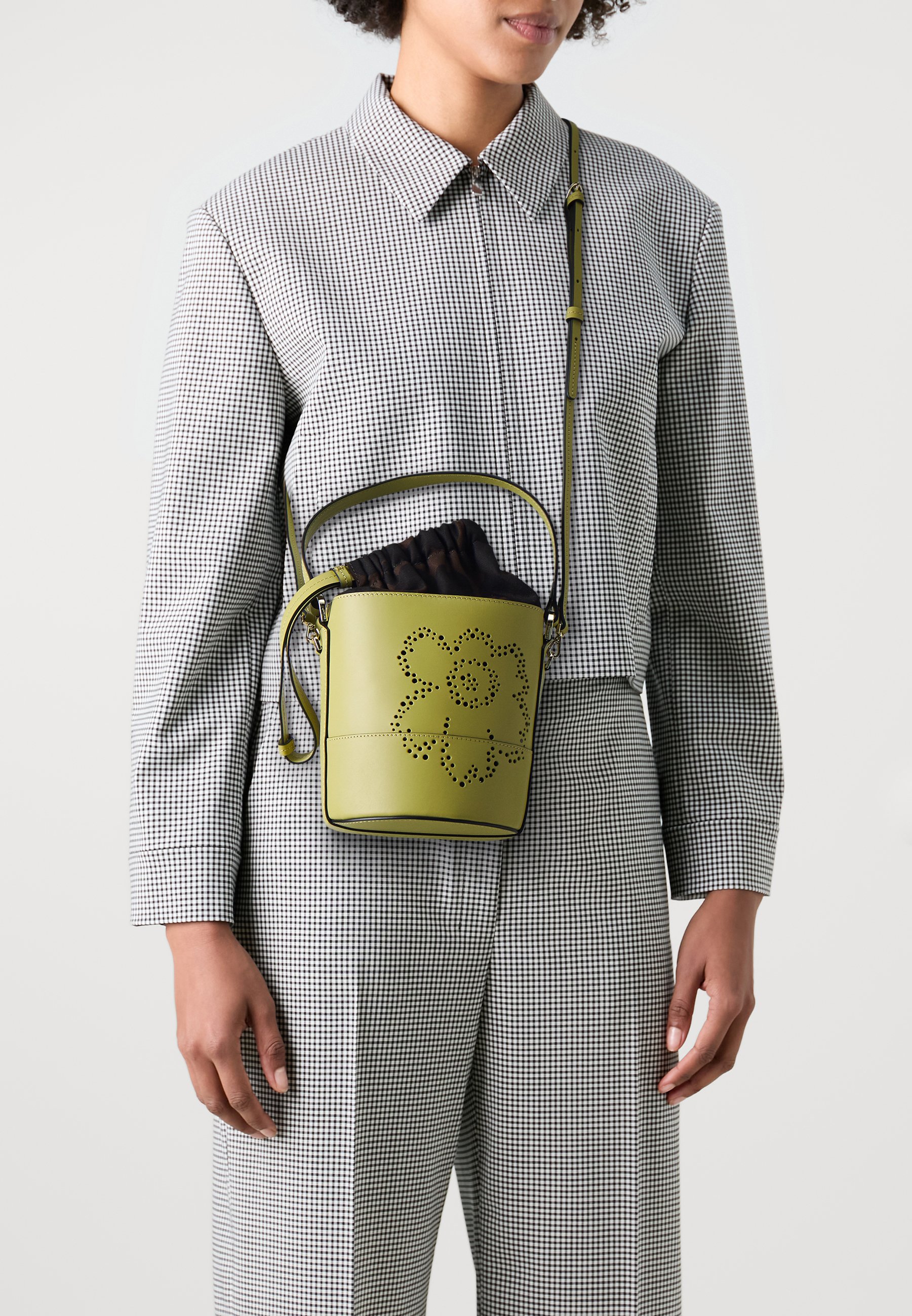 Marimekko IMPRINT SMALL BUCKET UNIKKO - Borsa a mano - olive green 