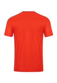 Kurze Ärmel T-Shirt in leuchtendem Orange, aus glattem Stoff gefertigt, mit klassischem Rundhalsausschnitt und schlichtem, ungeschmücktem Design.