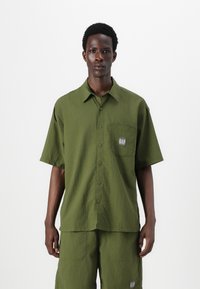 GAP - SNAP SHIRT - Ing - army jacket green Miniatűr kép 1