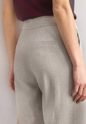 Street One, HIGH WAIST CULOTTE MIT SCHNALLENDETAIL - A-linjainen hame - clay sand
