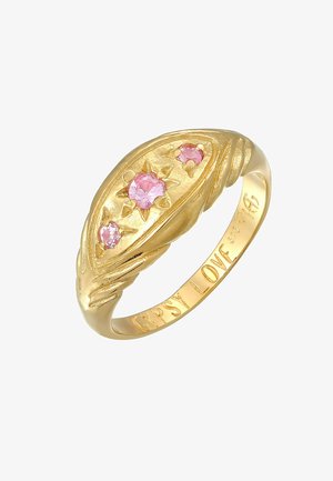 Goldring mit ovalem, strukturiertem Design und drei rosa Edelsteinen. Auf dem inneren Band eingraviert ist "GYPSY LOVE".