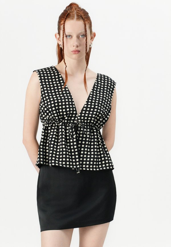 FLIRTY MINI SKIRT - Mini skirt4