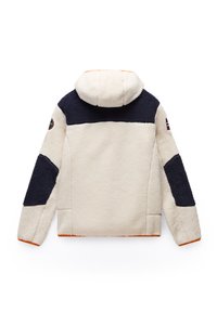 Giacca in pile con corpo crema, maniche blu navy e orlo arancione. Presenta un cappuccio e una superficie texturizzata con un aspetto morbido.