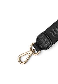 Sangle en tissu noir avec des accents en cuir noir texturé et un crochet en métal doré, avec un logo embossé sur la sangle.