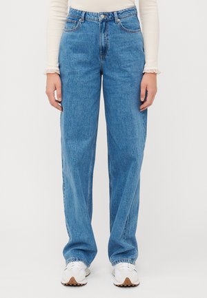 Vero Moda Tall VMESTELLE BARREL - Relaxed fit jeans - medium blue denim