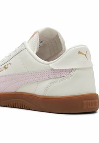 Puma CLUB 5V5 UNISEX - Sneakers basse - warm white whisp of pink  gold