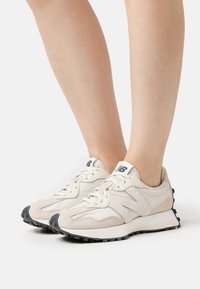 New Balance WS327 - Tenisice - timberwolf