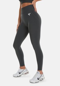 SQUATPROOF CORE SEAMLESS - Tajice-hlače - dark grey