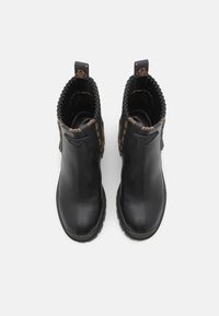Guess YVETTE - Bottines à plateau - black